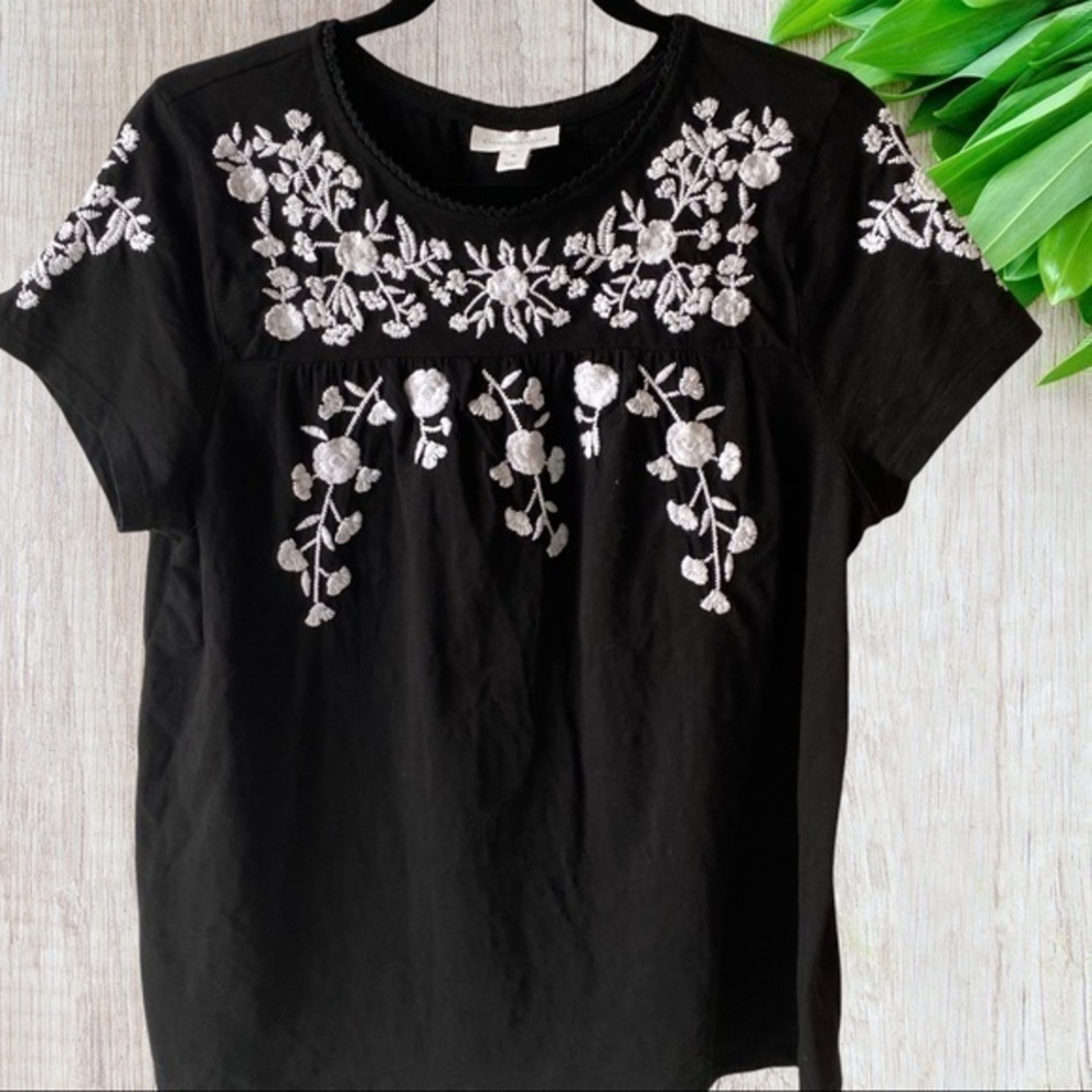 Charter Club Black White Floral Embroidery Short Sleeves Blouse Sz M